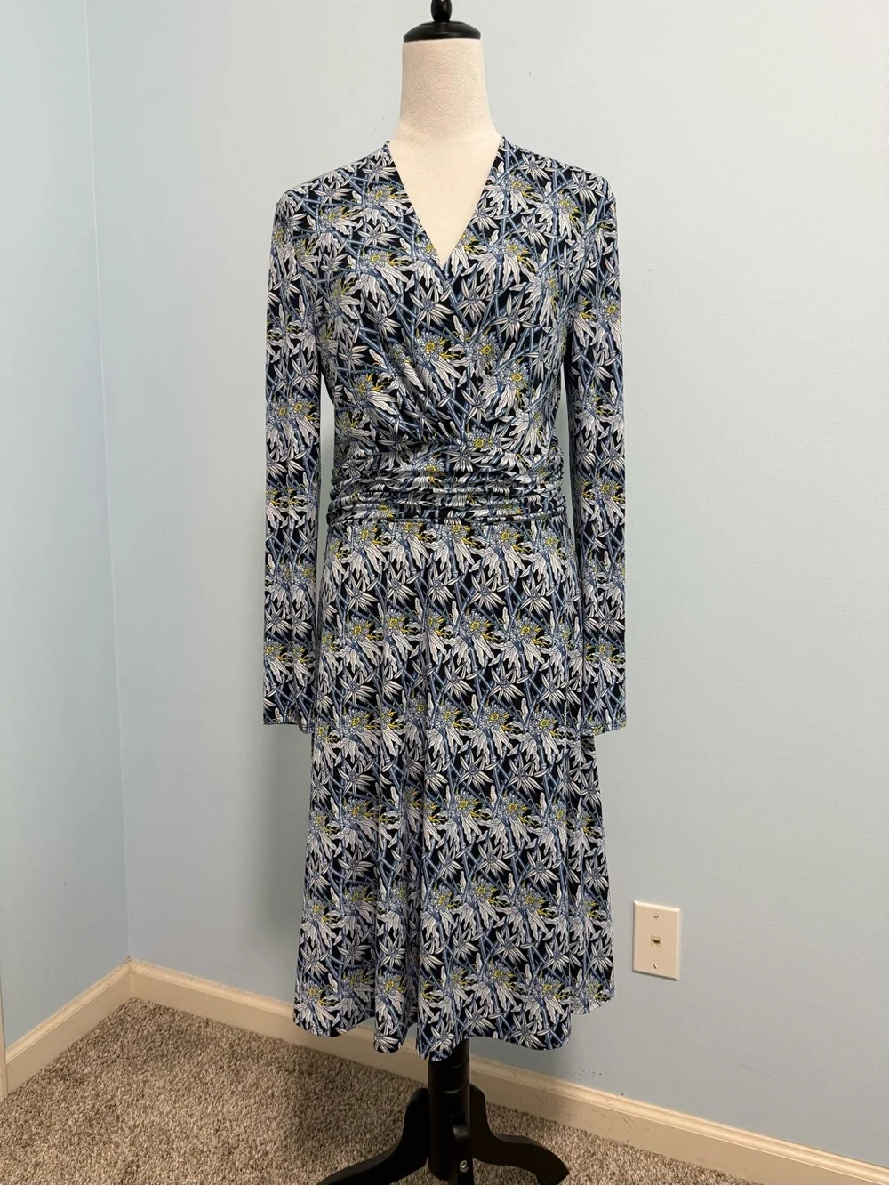 Brooks Brothers Women’s Long Sleeve Floral Print Wrap Lined Dress‎ Size L